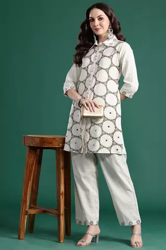 Printed Regular Kurta with Trousers
