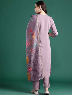 Floral Embroidered Kurta with Trousers & Dupatta 6
