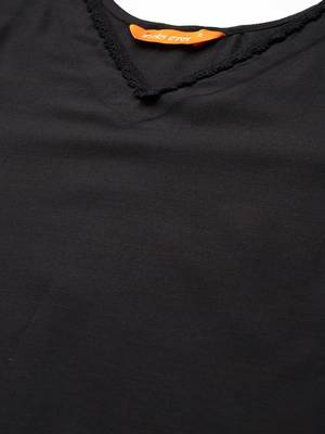 Solid Regular Kurta with Trousers & Dupatta 2