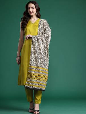 Solid Regular Kurta with Trousers & Dupatta 1