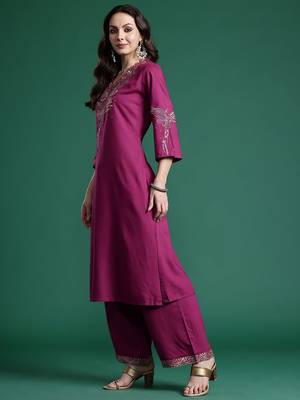 Embroidered Kurta with Trousers 5