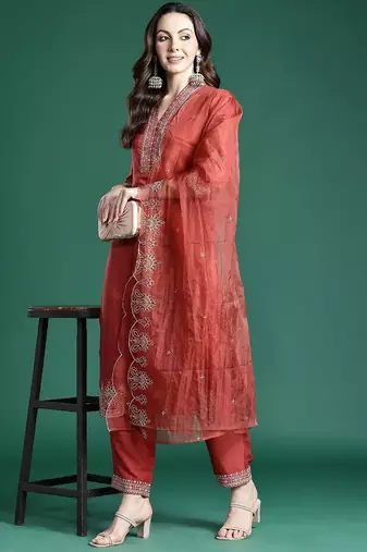 Ethnic Motifs Embroidered Kurta with Trousers & Dupatta
