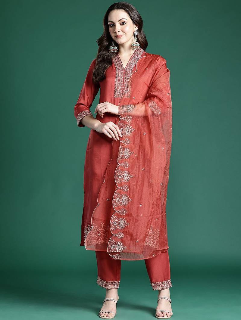 Ethnic Motifs Embroidered Kurta with Trousers & Dupatta
