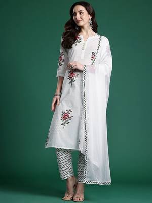 Floral Printed Pure Cotton Kurta with Trousers & With Dupatta 5