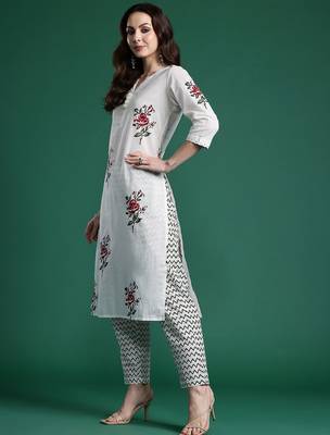 Floral Printed Pure Cotton Kurta with Trousers & With Dupatta 6