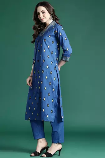 Ethnic Motifs Embroidered Pure Cotton Kurta with Trousers & Dupatta