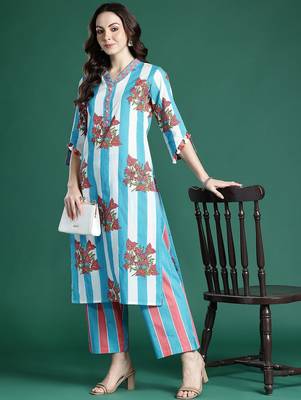 Floral Printed Regular Pure Cotton Kurta with Trousers 1
