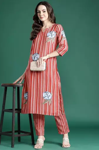 Floral Printed Regular Kurta with Trousers