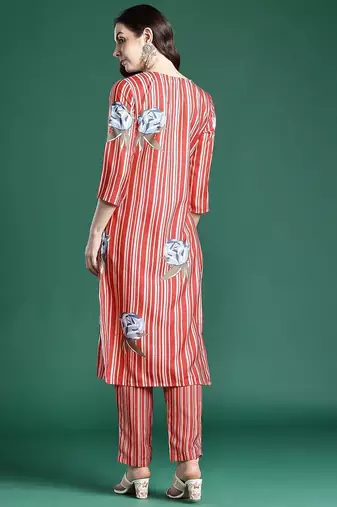 Floral Printed Regular Kurta with Trousers