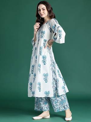 Floral Printed Regular Pure Cotton Kurta with Palazzos 5