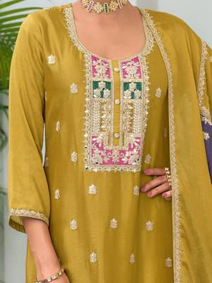 Women Floral Embroidered Kurta with Trousers & Dupatta 3