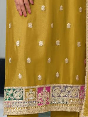 Women Floral Embroidered Kurta with Trousers & Dupatta 7