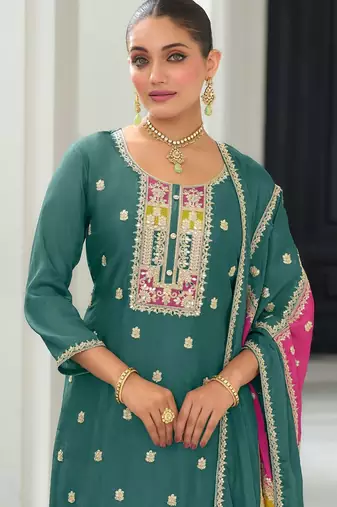 Women Ethnic Motifs Embroidered Regular Mirror Work Kurta with Trousers & With Dupatta