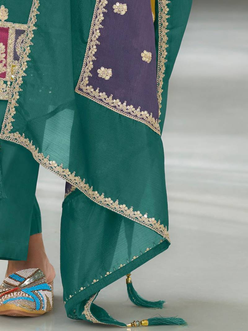 Women Ethnic Motifs Embroidered Regular Mirror Work Kurta with Trousers & With Dupatta