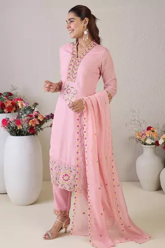 Women Floral Embroidered Kurta with Trousers & Dupatta