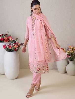 Women Floral Embroidered Kurta with Trousers & Dupatta 5
