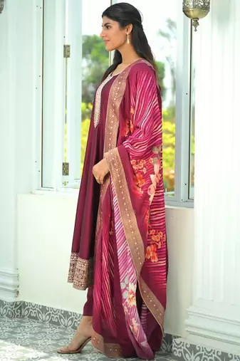 Ethnic Motifs Embroidered Sequinned Kurta With Trousers & Dupatta