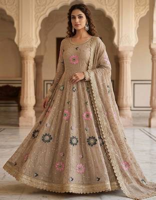 Beige luxury stone embroidered rangoli crush anarkali set 3