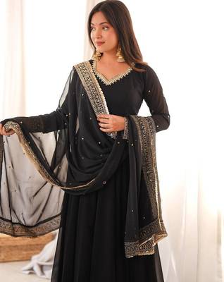 Black sequins embroidered georgette anarkali with pant & dupatta 4