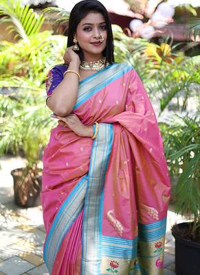 Onion pink paithani silk blend saree with contrast blue zari border 4