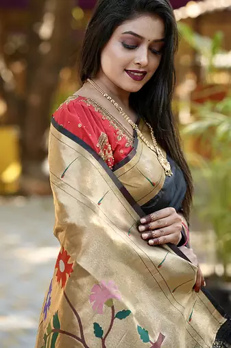 Black paithani silk blend saree with floral & peacock motifs