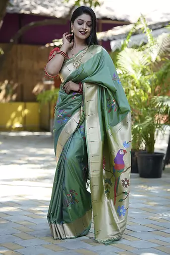 Green paithani silk blend saree with floral & peacock motifs