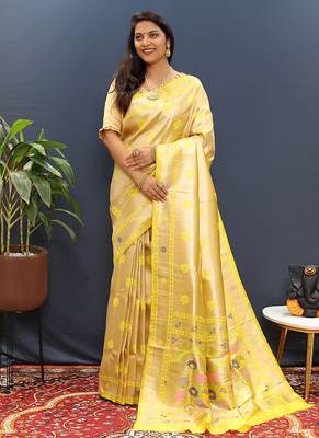 Beige gold silk blend saree with yellow floral zari weaving & rich brocade pallu 2