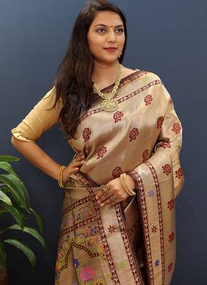 Gold silk blend saree with maroon floral zari weaving & rich brocade pallu 3