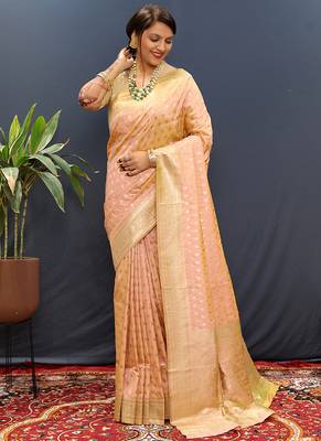 Peach banarasi silk blend saree with zari buti & rich woven border 1