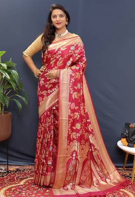Rani pink banarasi silk blend saree with all-over gold zari floral jaal 2
