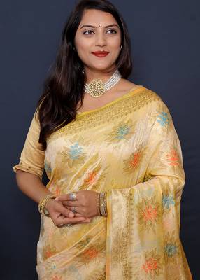 Cream banarasi silk blend saree with  zari floral buta work 4