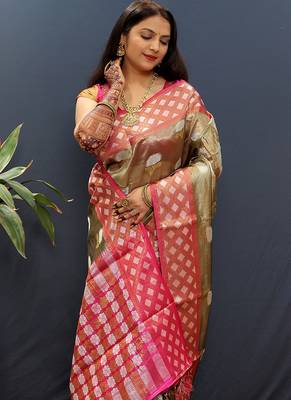 Olive gold banarasi silk blend saree with contrast zari border 3