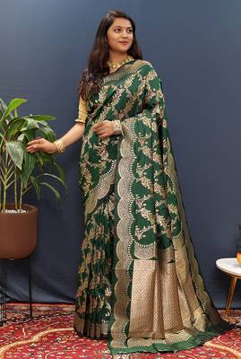 Dark green banarasi silk blend saree with gold zari floral weaving & rich pallu 2