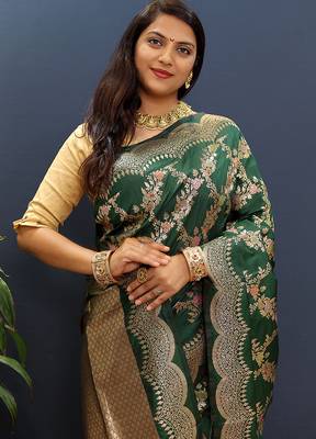 Dark green banarasi silk blend saree with gold zari floral weaving & rich pallu 4