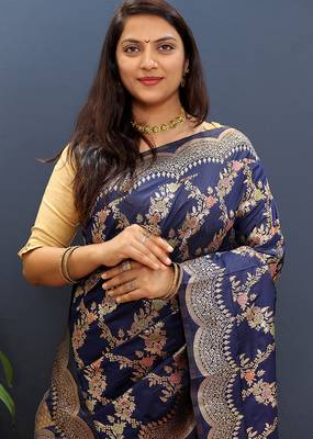 Navy blue banarasi silk blend saree with gold zari floral weaving & rich pallu 4