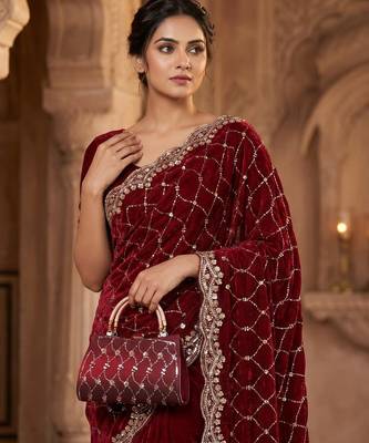 maroon Color Beeds Work Silk Blend Saree 3