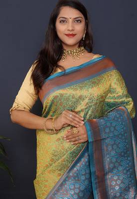 Light green banarasi silk blend saree with sky blue zari border & woven pallu 4