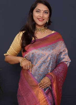 Greyish blue banarasi silk blend saree with pink zari border & woven pallu 3