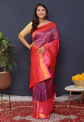 Purple banarasi silk blend saree with rani pink zari border & woven pallu 2