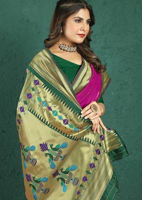 Magenta banarasi silk blend saree with zari weaving & dark green paithani border 4