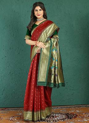 Maroon banarasi silk blend saree with zari weaving & dark green paithani border 1