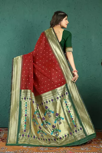 Maroon banarasi silk blend saree with zari weaving & dark green paithani border