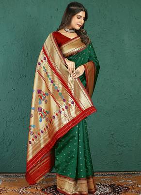Dark green banarasi silk blend saree with zari weaving & maroon paithani border 1