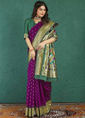 Dark purple banarasi silk blend saree with zari weaving & dark green paithani border 3