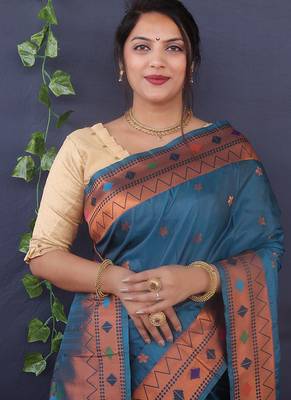 Teal blue banarasi silk blend saree with copper zari butti & geometric woven border 4