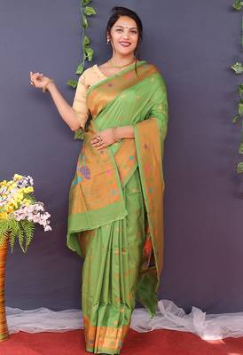 Leaf green banarasi silk blend saree with copper zari butti & geometric woven border 2