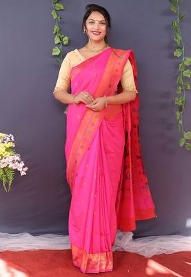 Rani pink banarasi silk blend saree with copper zari butti & geometric woven border 1