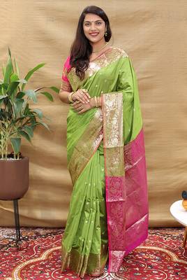 Light green banarasi silk blend saree with contrast border & rich zari weaving 1