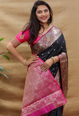 Black banarasi silk blend saree with contrast border & rich zari weaving 3