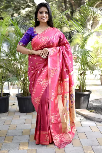 Magenta pink paithani silk blend saree with contrast border & zari floral weaving